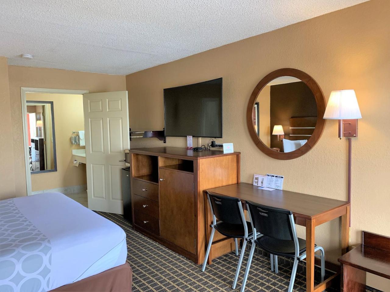 Selmer Star Plus Inn & Suites מראה חיצוני תמונה
